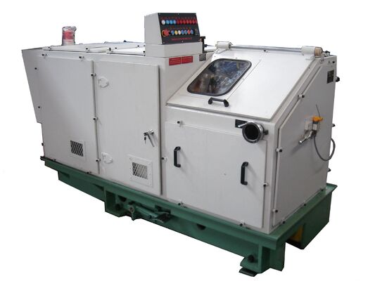 생산 공장을 위한 경쟁력 있는 가격과 1.1~15 kW의 모터 파워를 가진 냉조 철공 공 제조 기계